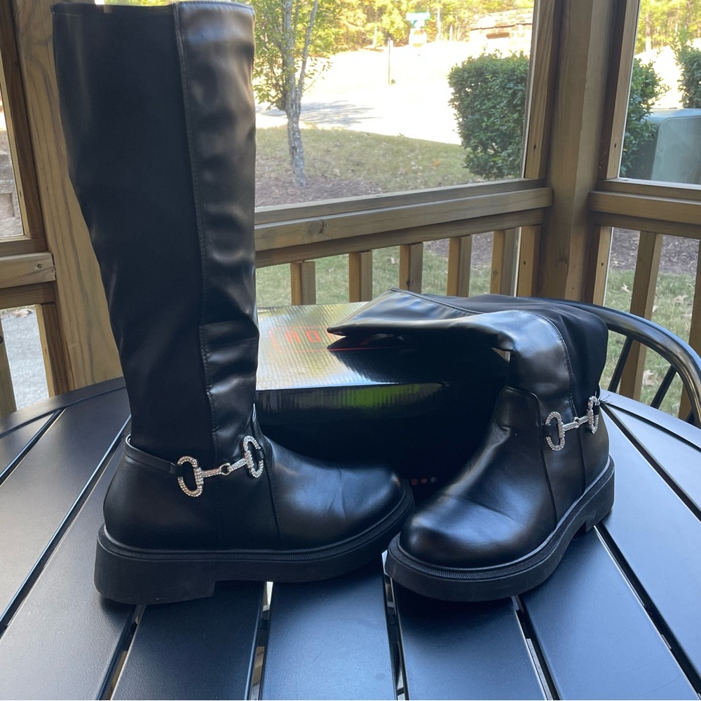 Black Knee-High Boots with Silver‎ Accents
